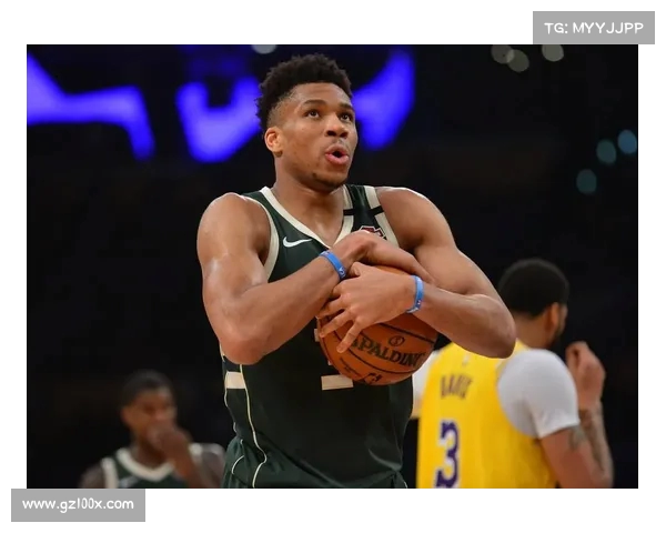 努尔基奇:字母哥在NBA几乎无法防守 FIBA赛场仍展现无与伦比统治力 努尔基奇:字母哥在NBA几乎无法防守 FIBA赛场仍展现无与伦比统治力